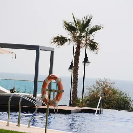 Sea Senses Blue Ocean Apartment *